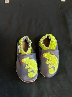 Robeez Navy Leather Baby Shoes with Lime Chameleon Appliqués